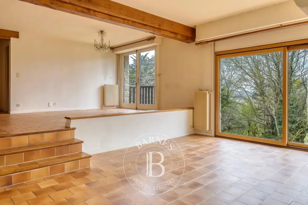 Living Room - Charming House with Private Garden in Bénerville