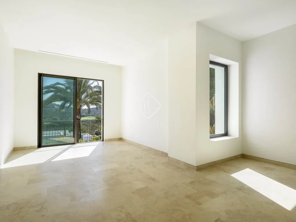 Stanze - Luxury Villa with Pool in Estepona