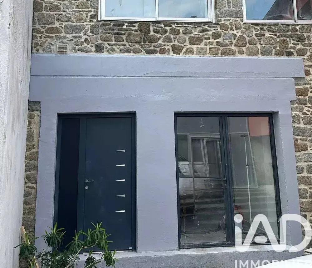 Extérieur - Appartement Rénové en Centre-ville avec Parking
