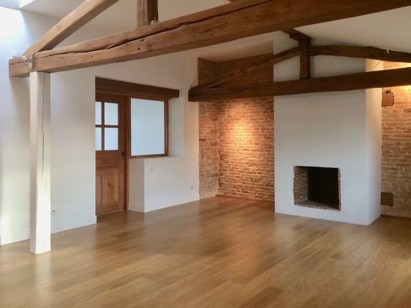 Elutuba - City Centre Flat with Mezzanine in Lavaur