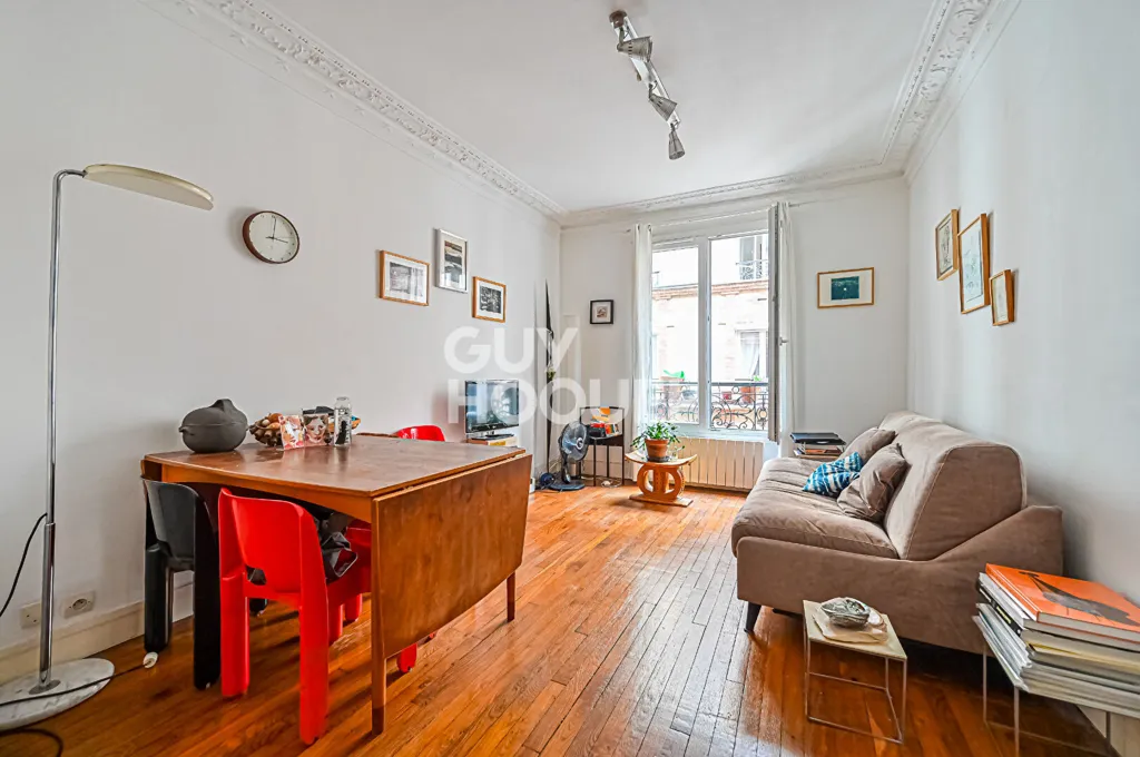 Soggiorno - Spacious Apartment with Lift in Rue Taine