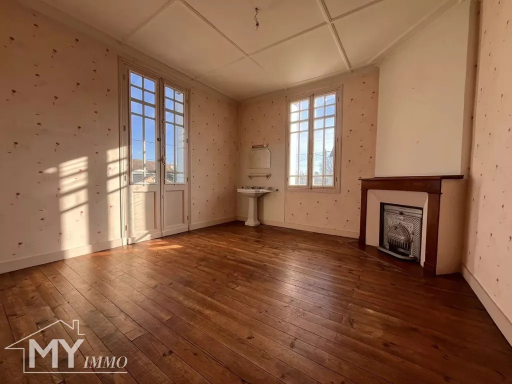 Séjour - Maison de Ville avec Jardin et Dépendances à Montpon-Ménestérol