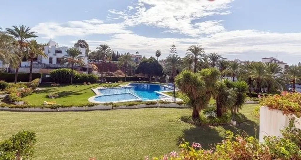 Jardin - Apartment with Pool in Nueva Andalucía