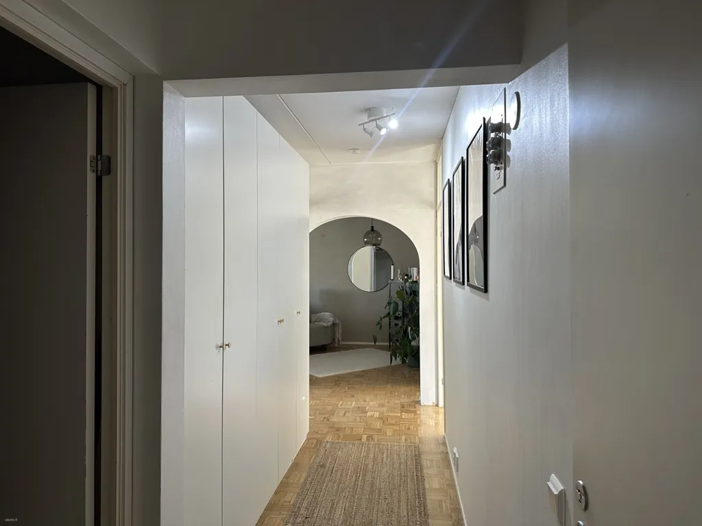 Esik - Spacious Apartment with Balcony in Suvela, Espoo