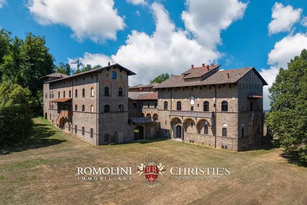 Extérieur - Neo-Gothic Castle with Park in Reggello, Tuscany