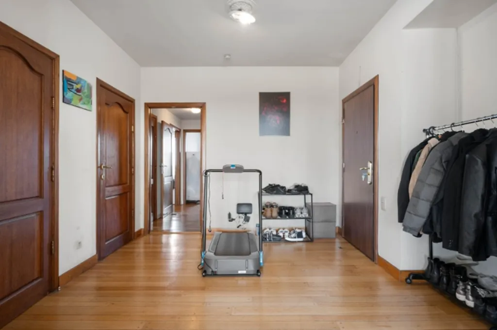 Hallway - Spacious Apartment with City View in Aalst