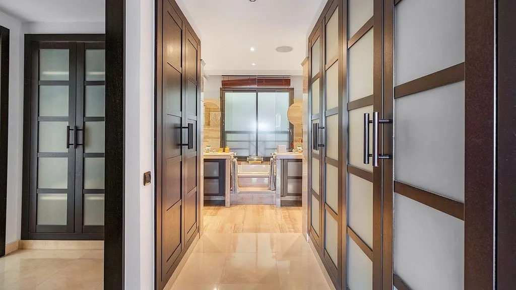 Pièces - Luxury Apartment with Sea View in Puerto Banús