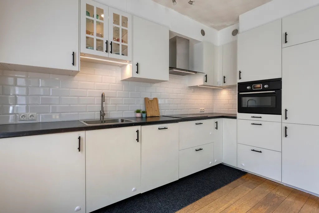 Cuisine - Modernised Corner House with Garden in Tempel