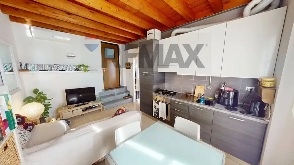 Köök - Modernised 2-Bedroom in Pavia Historic Centre