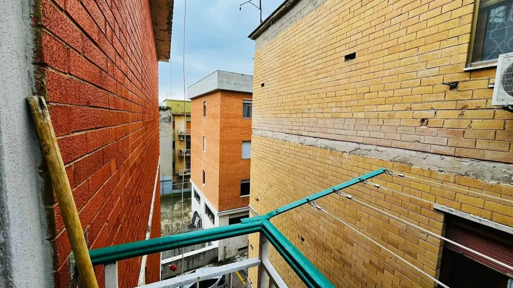 Aed - Rearranged Apartment with Balcony in Lucera