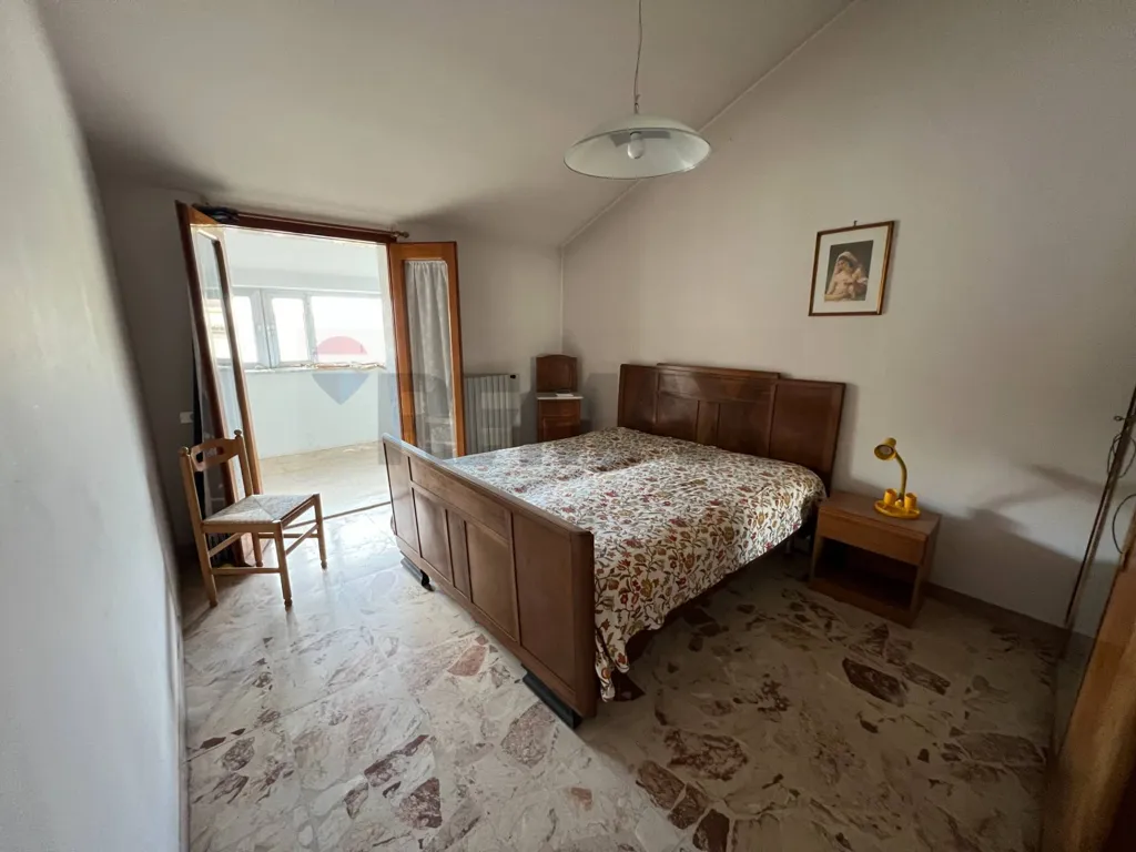 Chambres - Mansard Apartment with Terrace in Stigliano