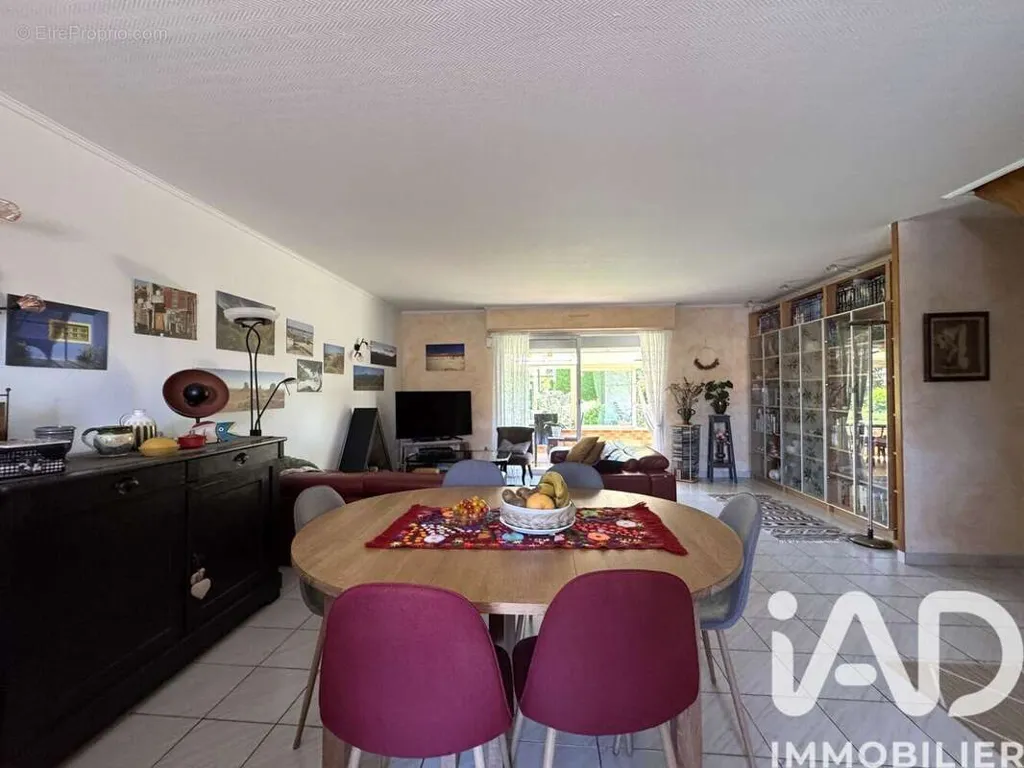 Maison 8 pièces à Buxerolles