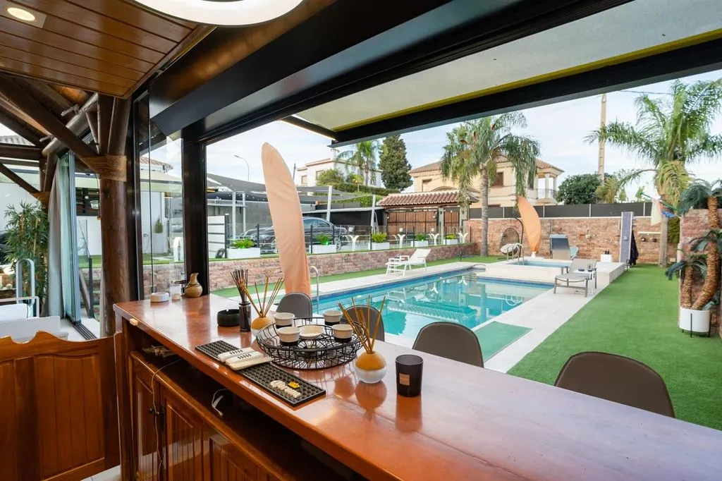 Piscine - Luxury Villa with Pool in Torremolinos