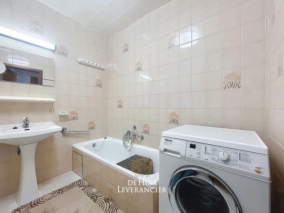 Vannitoad - 1-Bedroom Apartment with Garage in Niel
