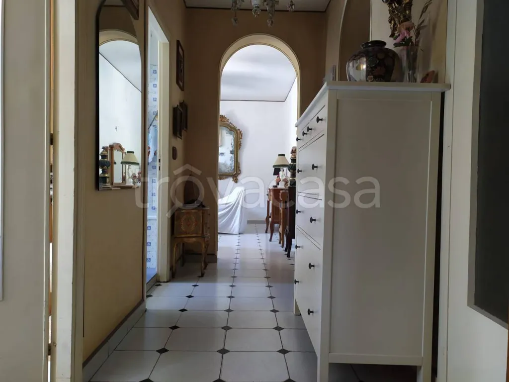 Entrée - Apartment with Balcony in Savigliano Centre