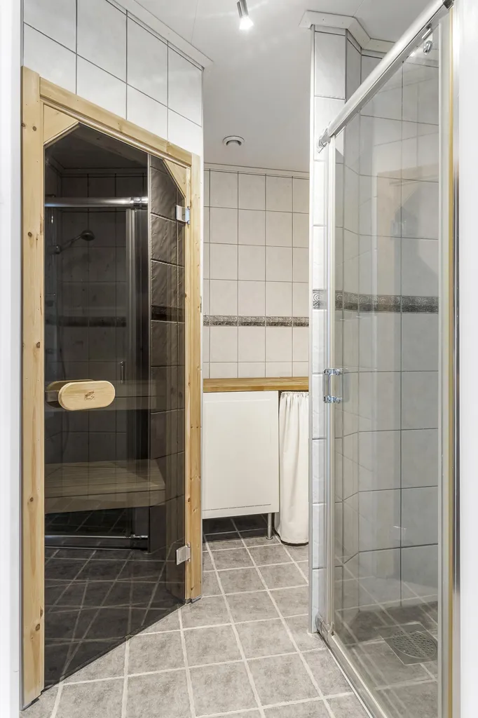 Salles de bain - Terraced House with Garden in Ullvi Backar