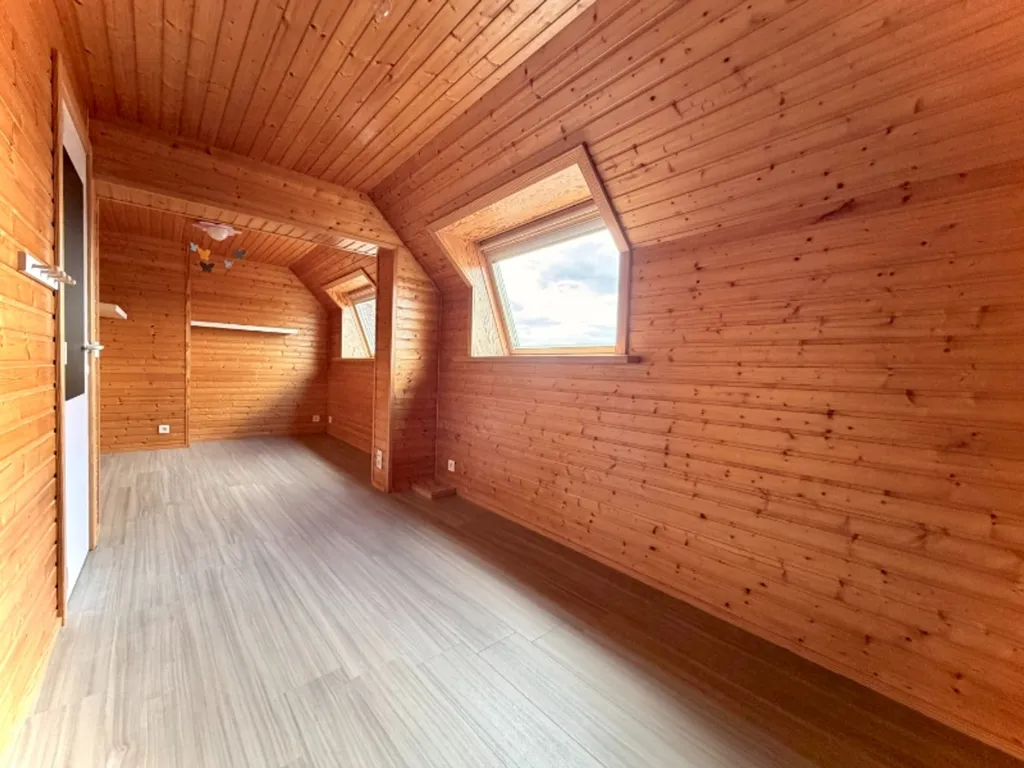 Toad - House with Office Space in Stasegem
