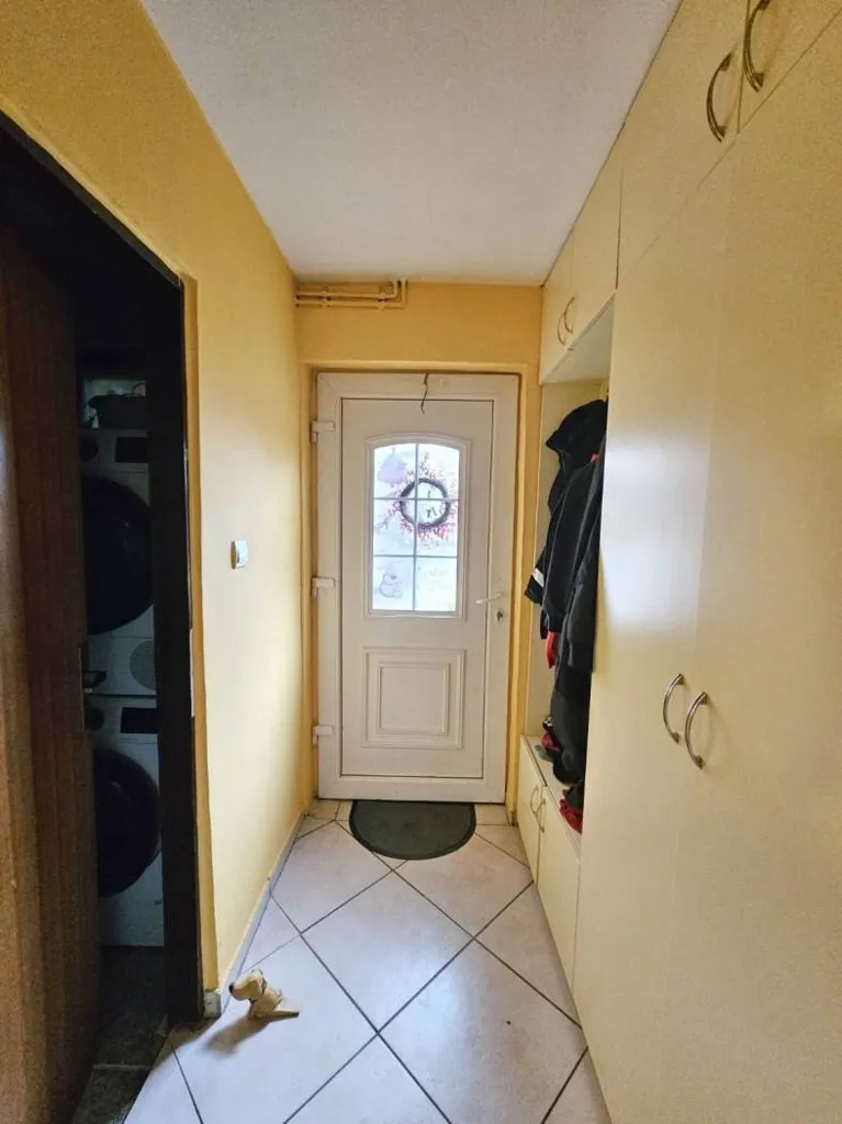 Hallway - Two-Bedroom Apartment with Terrace in Stupnik