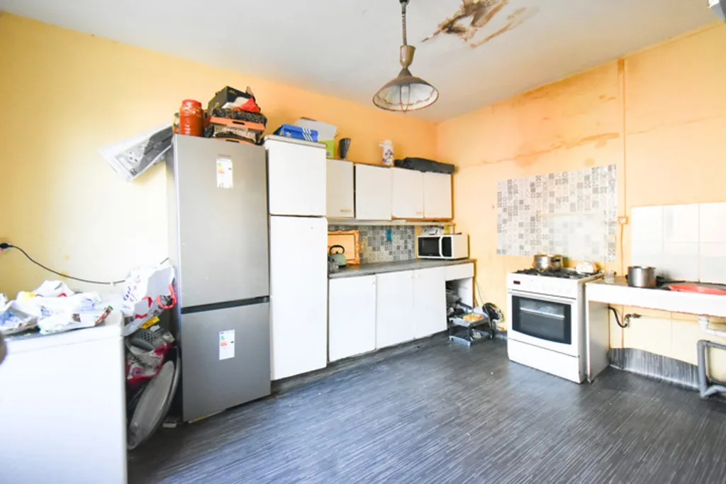 Cuisine - Immeuble à Rénover avec Jardin à Verviers