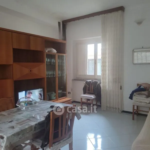 Salle à manger - Three-Bedroom Apartment with Private Courtyard in Bari