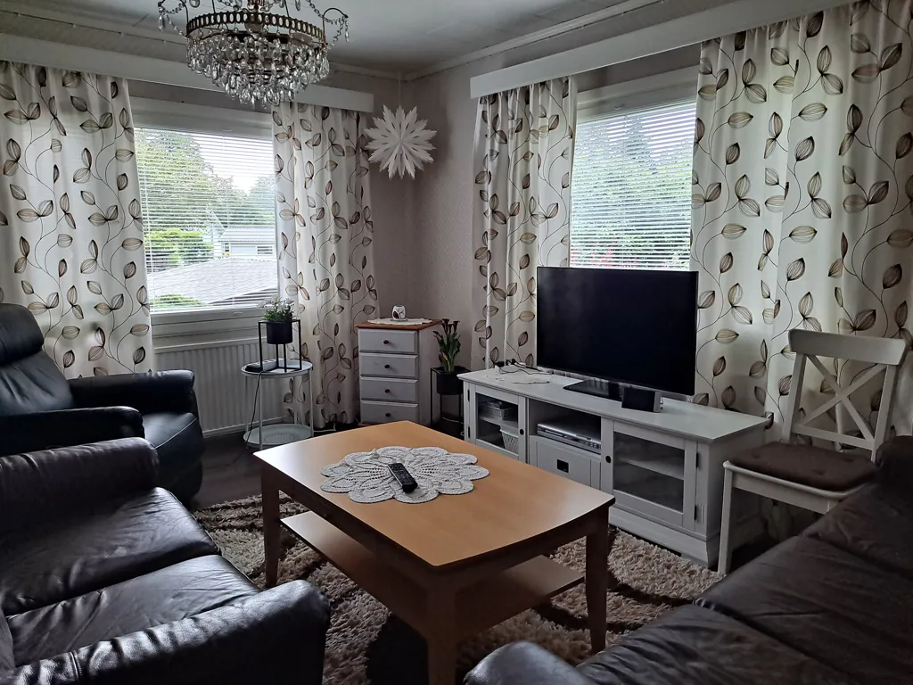 Séjour - Detached House with Balcony in Popular Area