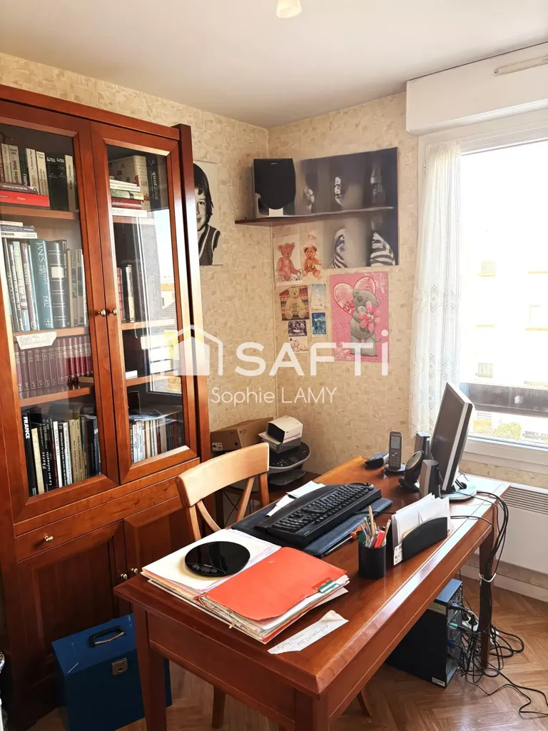 Kabinet - 4-Piece Apartment with West Terrace in Dijon