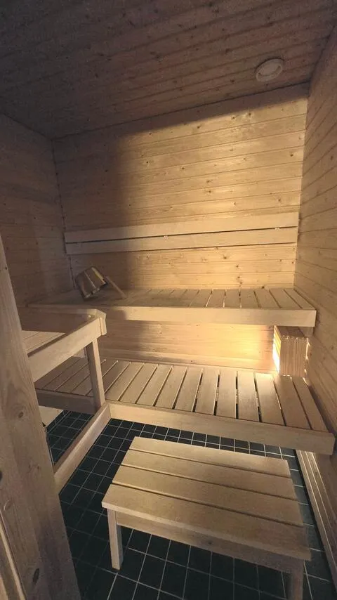 Pièces - Bright Attic Flat with Balcony in Turku
