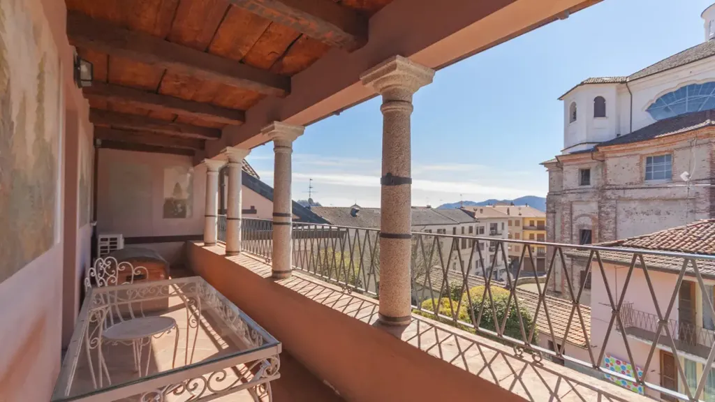 Balcon - Historic Villa with Panoramic Views in Grignasco