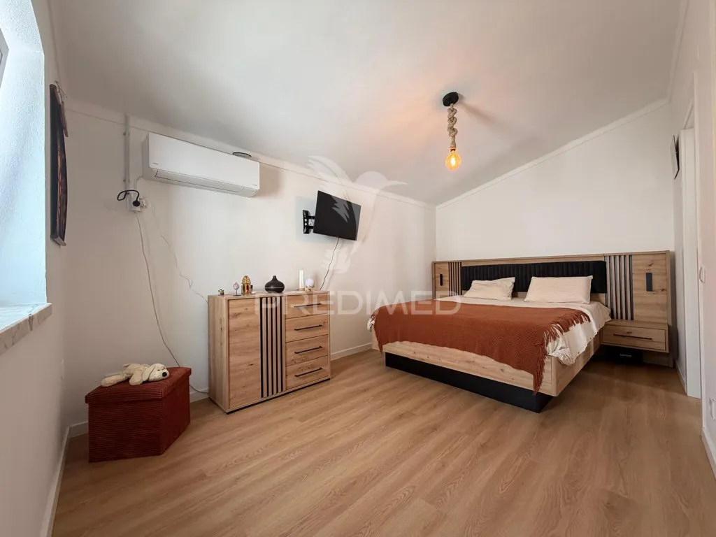 Chambres - Renovated T2 House in Quinta do Anjo Centre