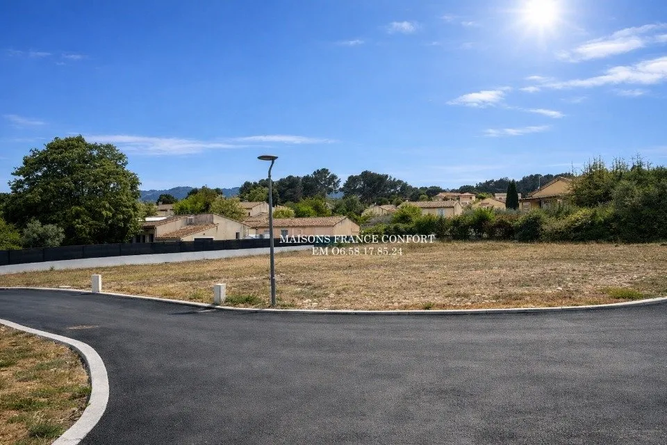 Giardino - New Build House with Garden in Gréasque