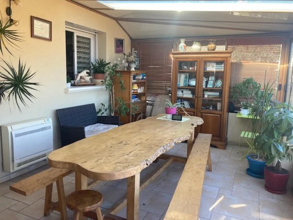 Terrass - Modern House with Garden in Luçon
