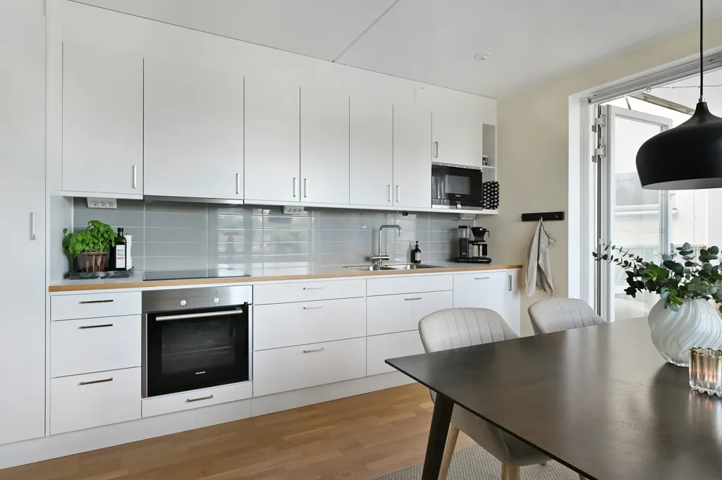 Cuisine - Modern Flat with Balcony in Ekerö
