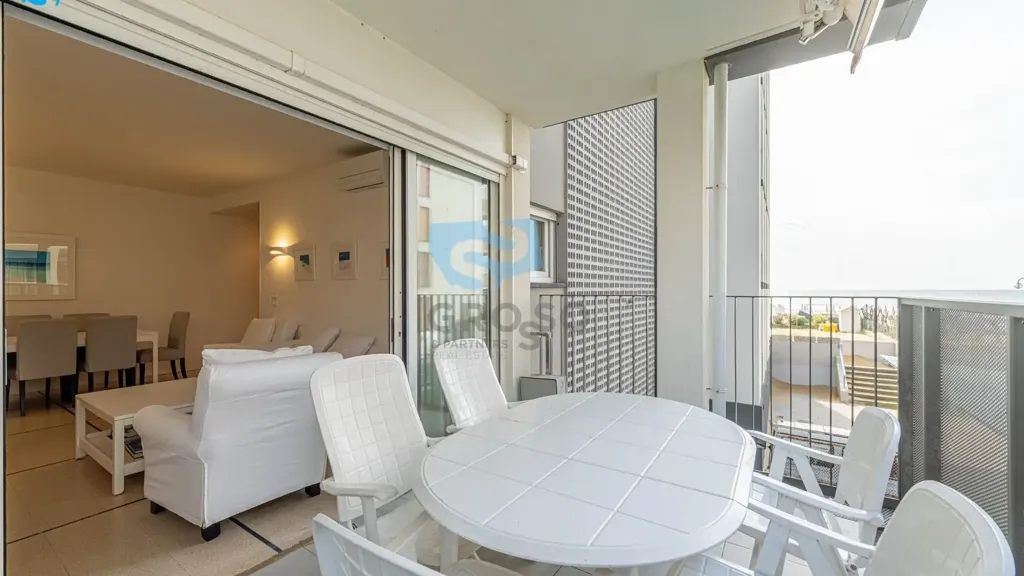 Balcon - Seafront Apartment with Private Beach in Jesolo