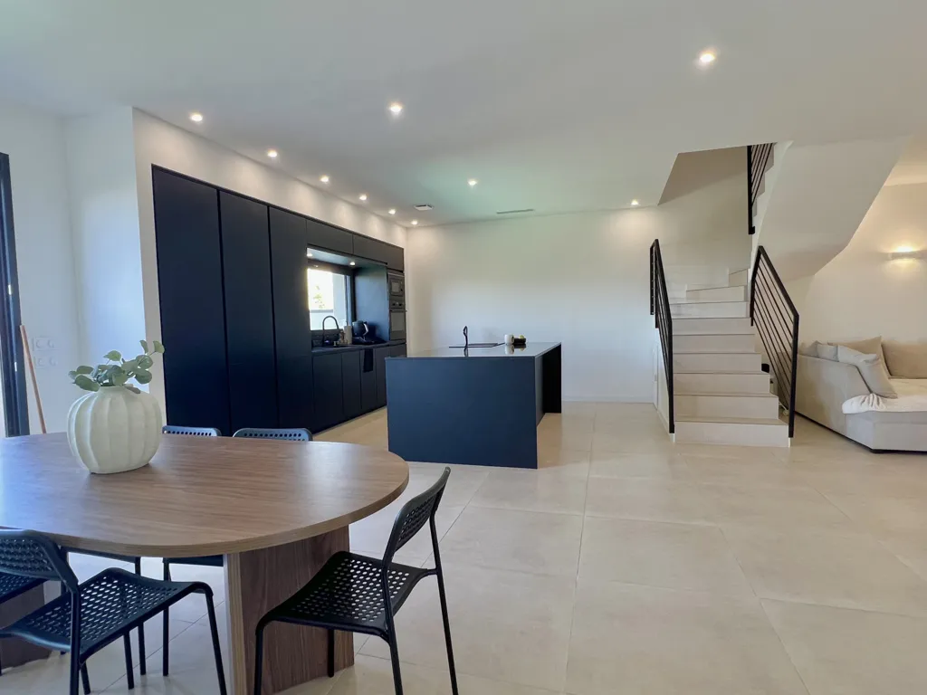 Salle à manger - Villa Neuve avec Piscine à Beaucaire