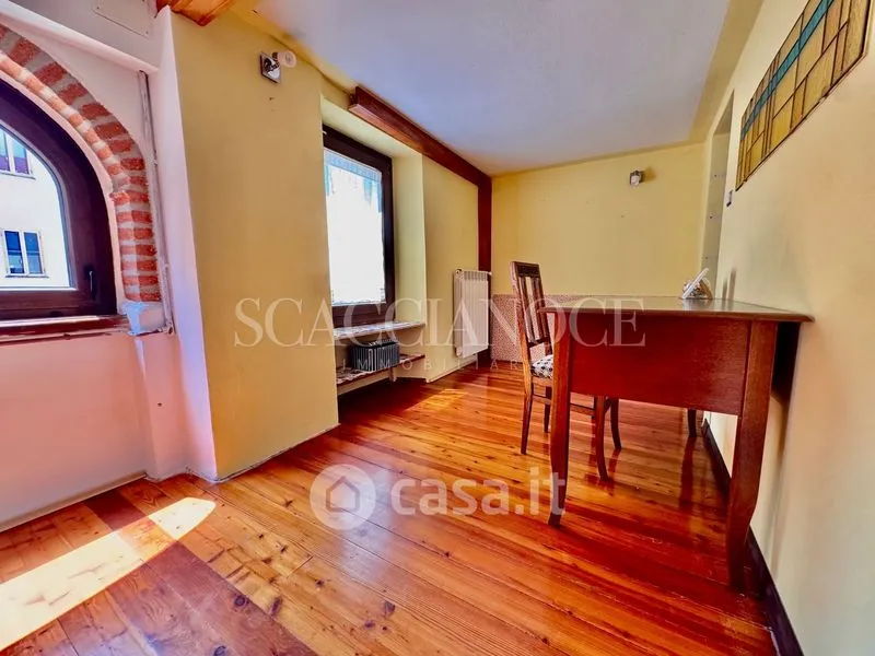 Salle à manger - Terraced House with Balcony in Valdilana