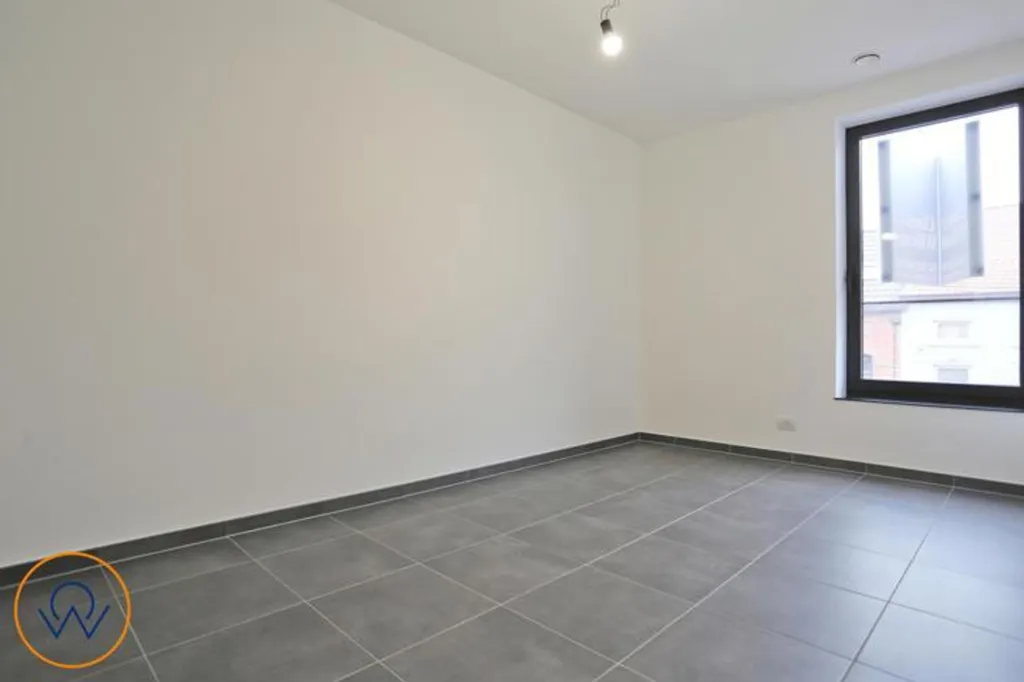 Toad - Modern Flat with South Terrace in Halle