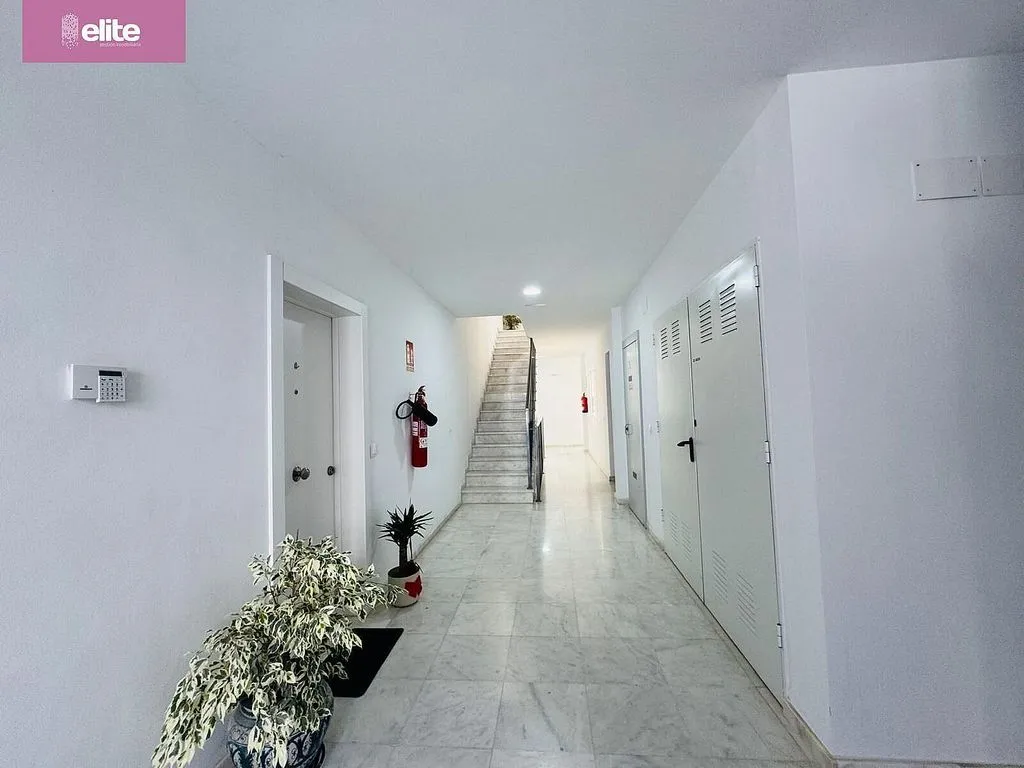 Ingresso - Modern Flat with Balcony in Jerez
