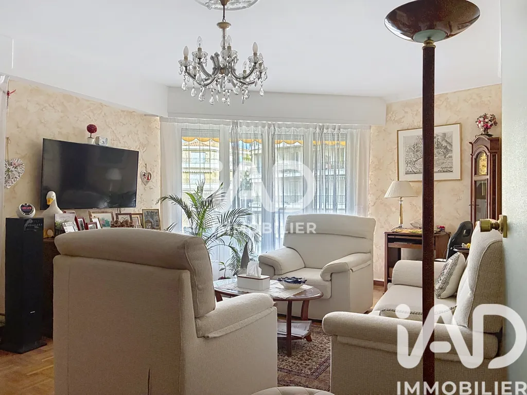 Elutuba - City Centre Apartment with Balcony in Menton