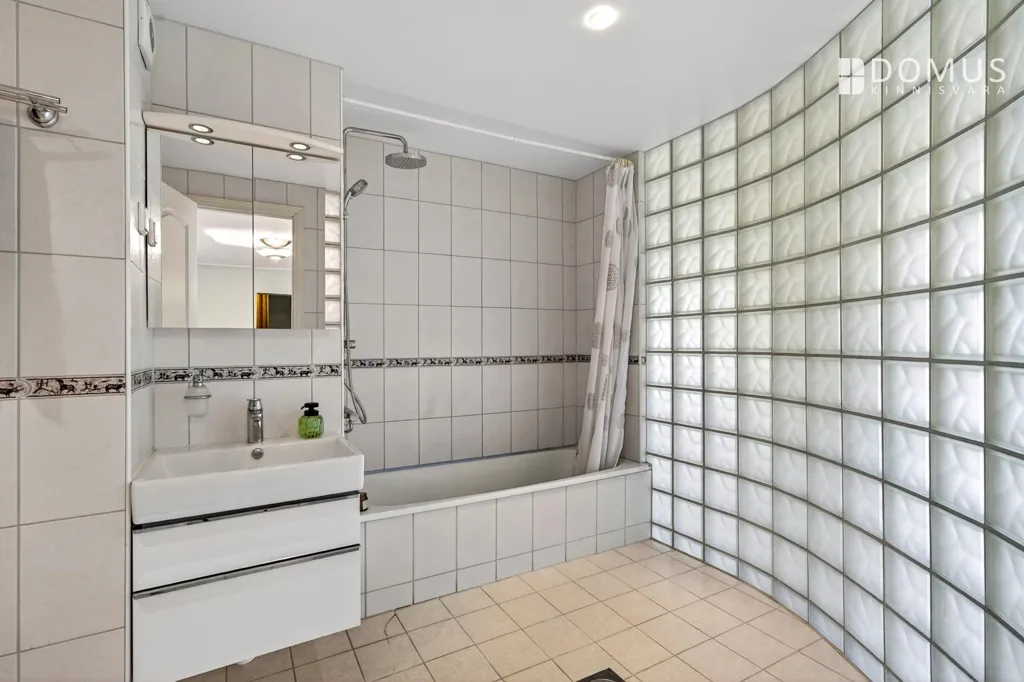 Bagni - Apartment with Garden Views in Pääsküla
