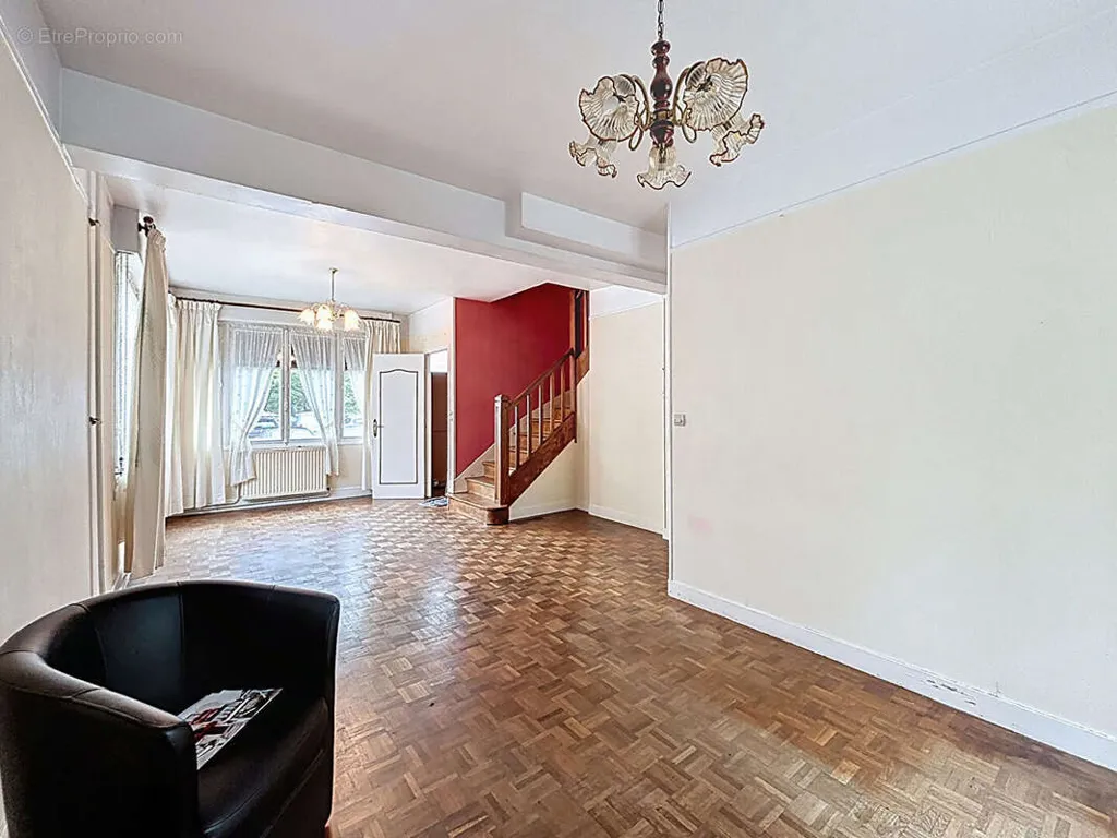 Maison 4 pièces à Lisieux