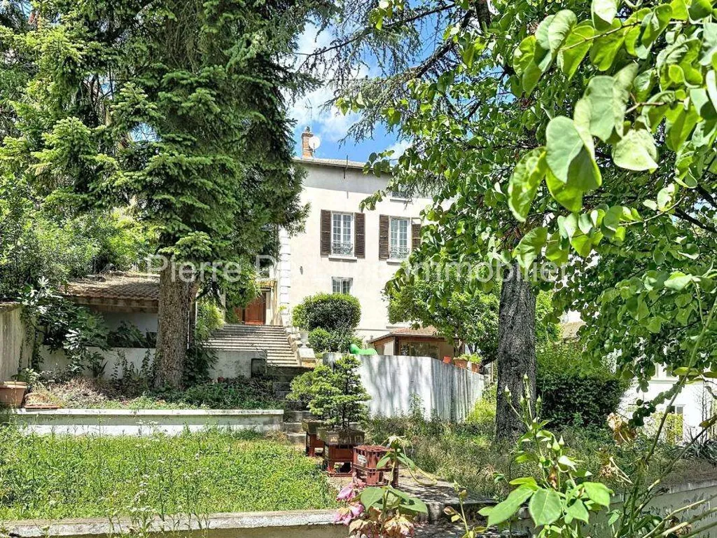 Giardino - Character House with Panoramic View in Caluire-et-Cuire
