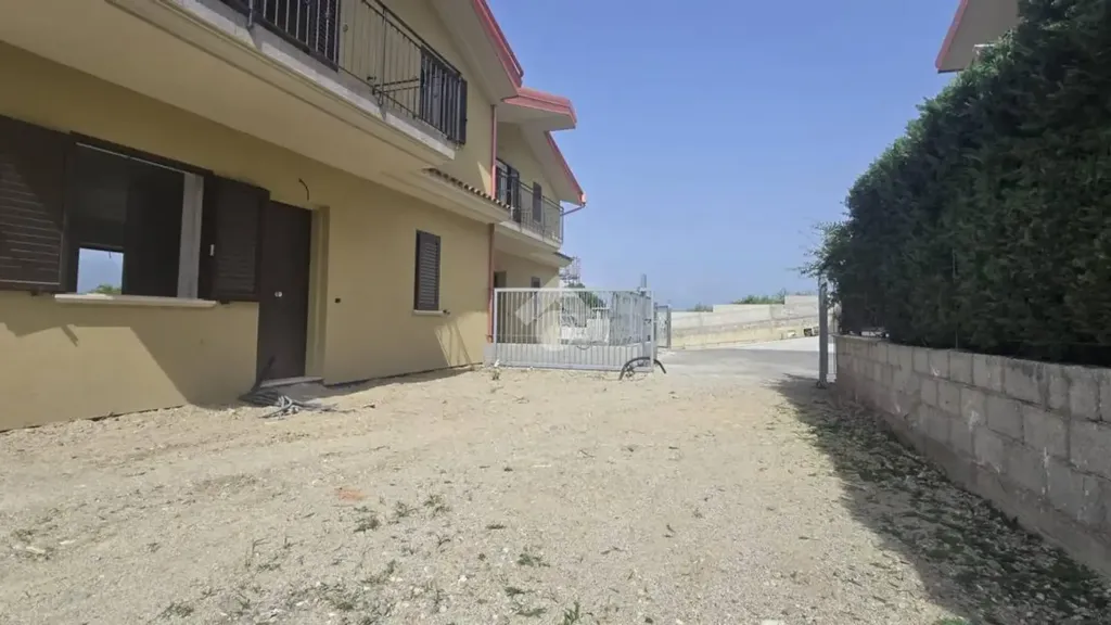 Extérieur - New Villa with Terrace in Luzzi