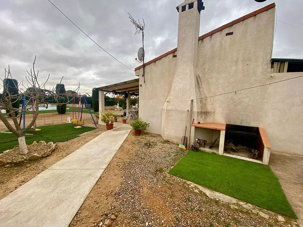 Aed - Chalet with Pool in Villarrubia
