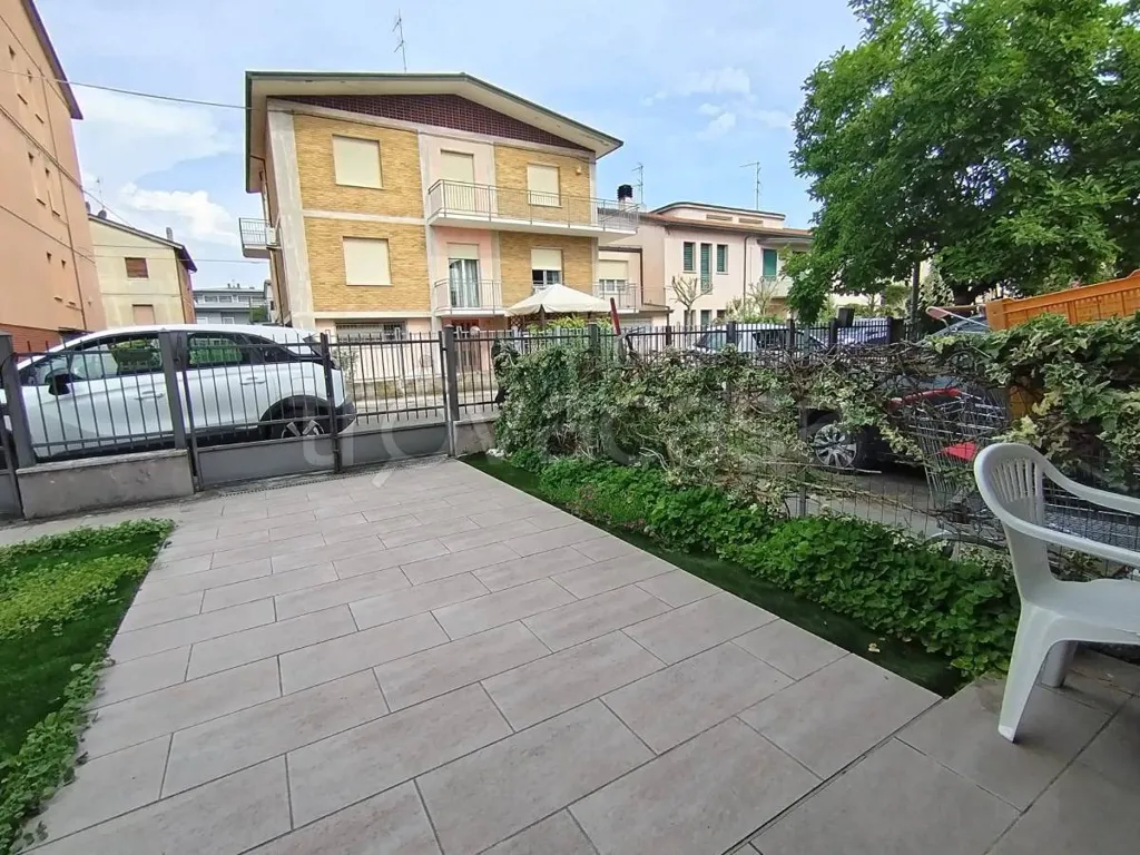 Aed - Independent Apartment with Garden in Lugo