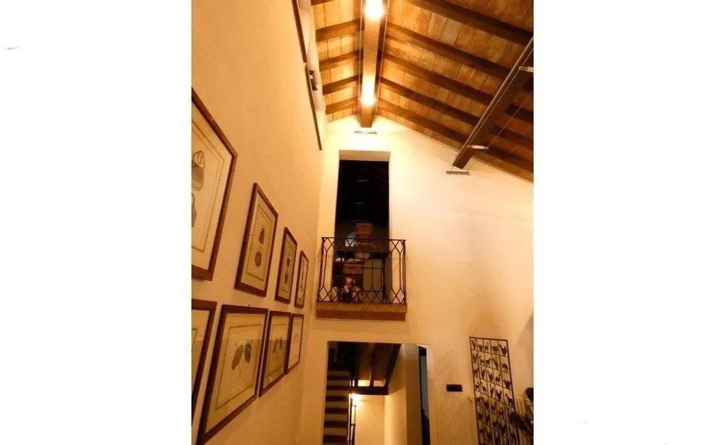 Pièces - Luxury Villa with Private Park in Parma