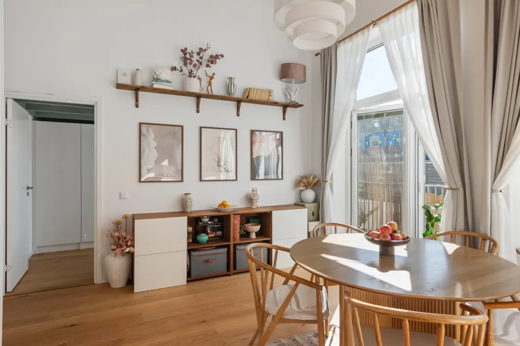 Söögituba - Apartment with Balcony in Täby Park