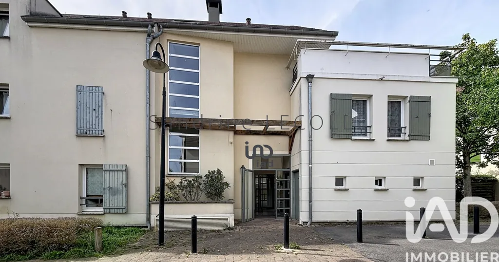 Extérieur - Appartement Rénové avec Terrasse à Chessy