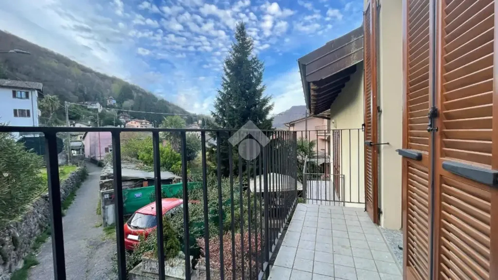 Balcon - Renovated Flat with Balcony in Porto Ceresio