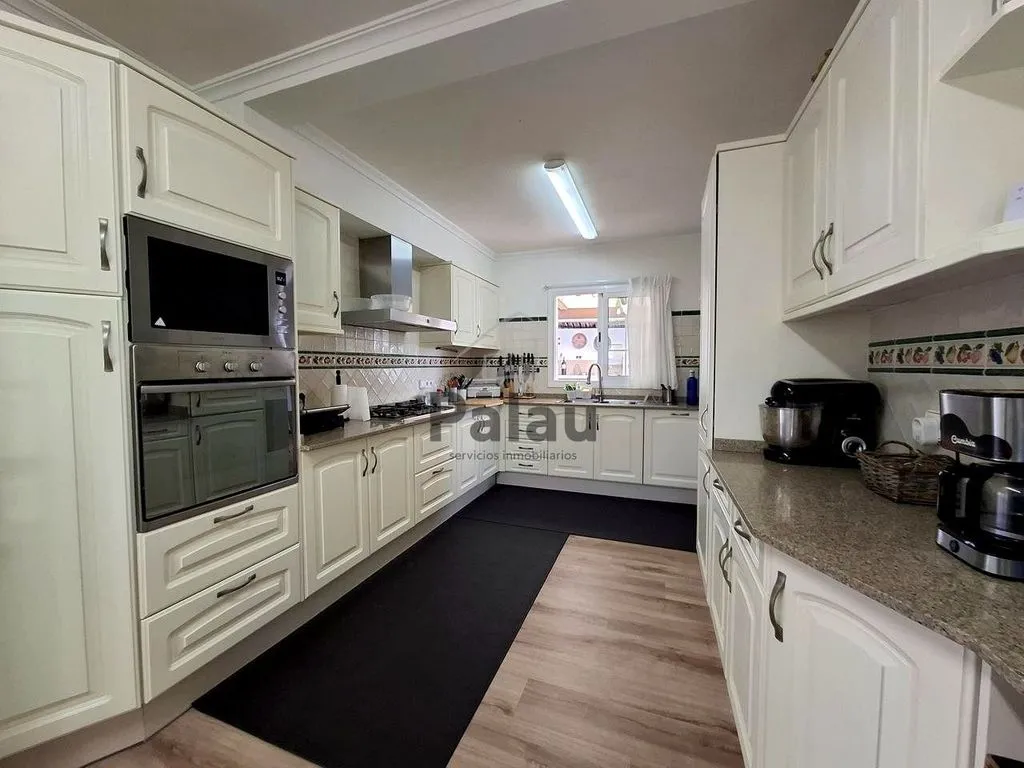Cuisine - Luxury Villa with Pool in Mahon, Balearic Islands