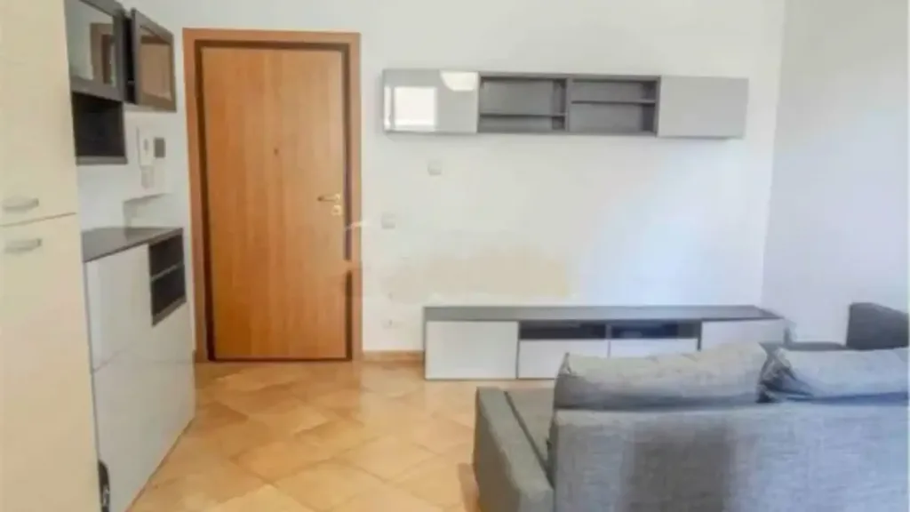 Séjour - Modernised Two-Bedroom Flat with Garden in Rome